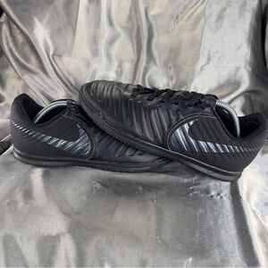 NIKE Youth Tiempo LegendX VII ACADEMY IC Soccer Shoes Black AH7245-001 Size 5.5Y